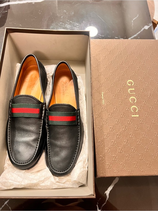 Gucci Black Leather Loafers with Green & Red Web Detail